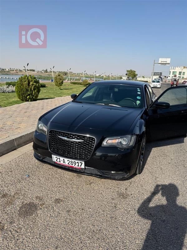 Chrysler 300 2018 for sale in Iraq - Ramadi